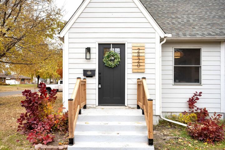 Property Photo:  2820 50th Avenue N  MN 55430 