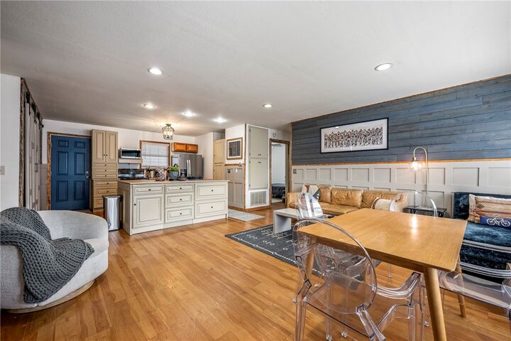 Property Photo:  1213 Fillmore Street  AR 72712 