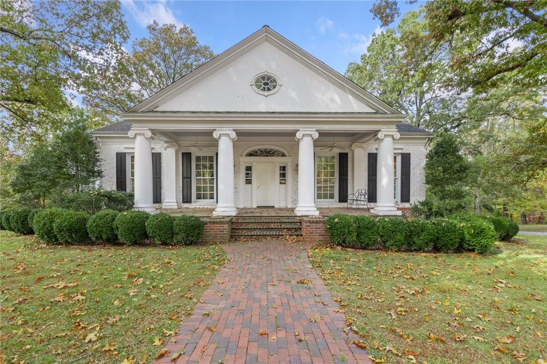 Property Photo:  1 Meriwether Pond  AR 72601 