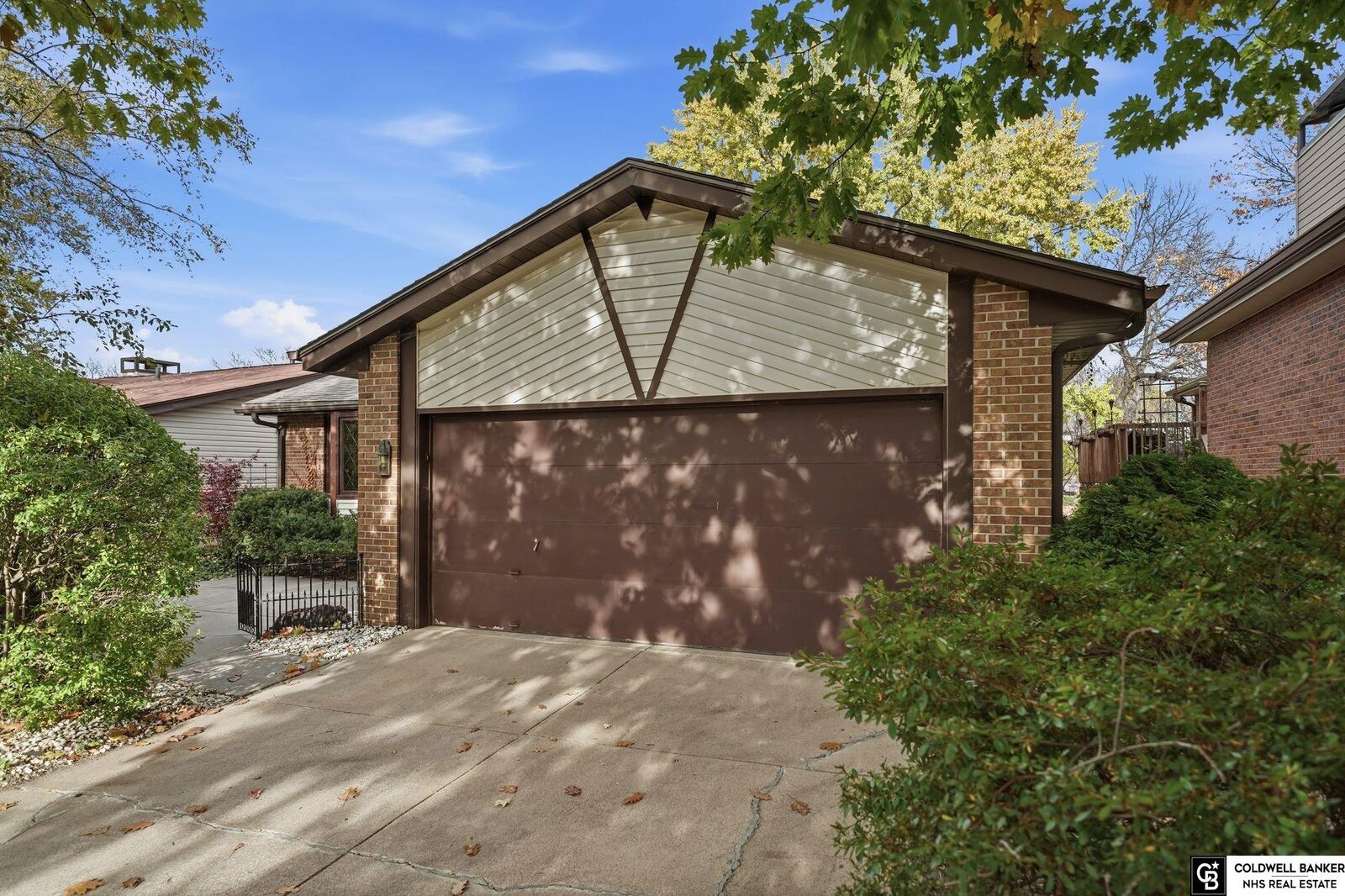 Property Photo: 7106 Shamrock Road NE 68506