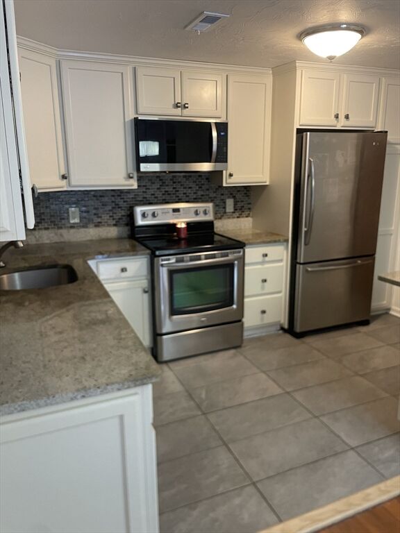 Property Photo:  356 Neponset St E  MA 02021 