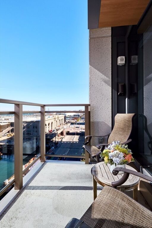 Property Photo:  133 Seaport Blvd 1118  MA 02210 
