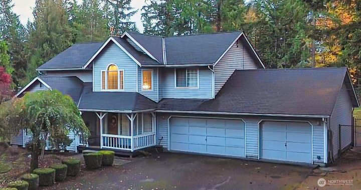 Property Photo: 24608 197th Avenue SE WA 98038