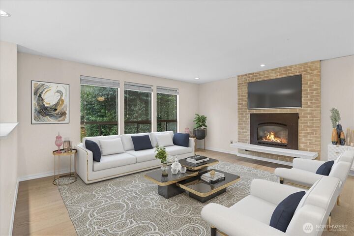 Property Photo: 12020 NE 66th Street WA 98033