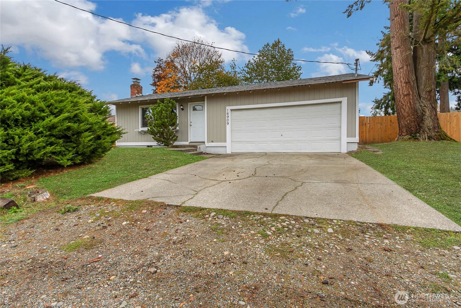Property Photo:  16909  19th Avenue E  WA 98387 