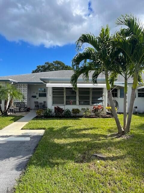 Property Photo:  1225 Club Drive W B  FL 33445 