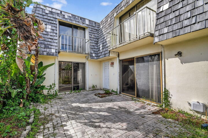 Property Photo: 306 Lake Arbor Drive FL 33461