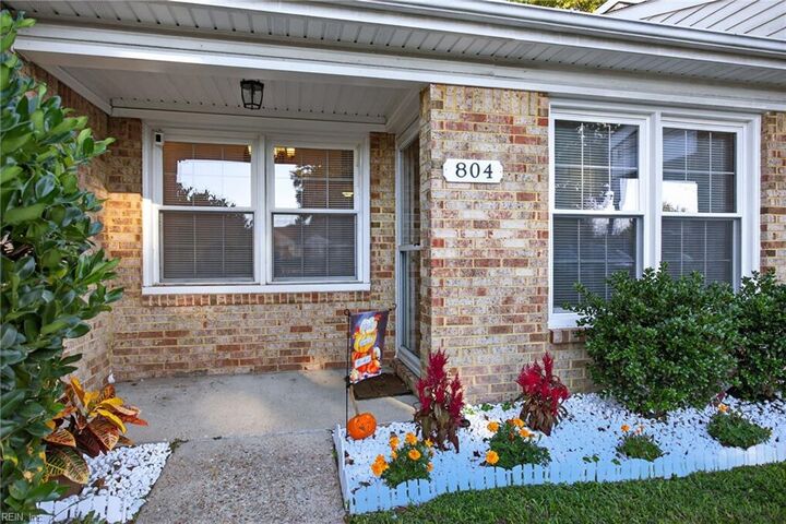 Property Photo:  804 Tenure Ln  VA 23462 