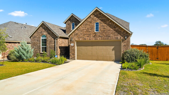 Property Photo:  820 Silverberry  TX 78132 