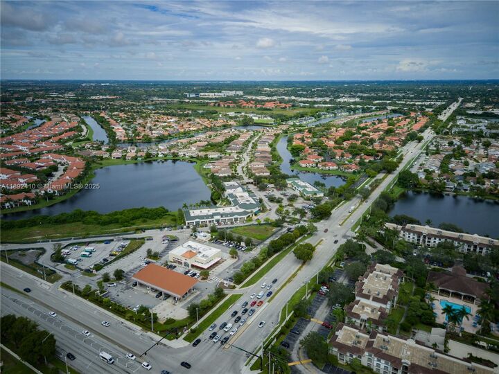 Property Photo: 11266 SW 12th St 201 FL 33025