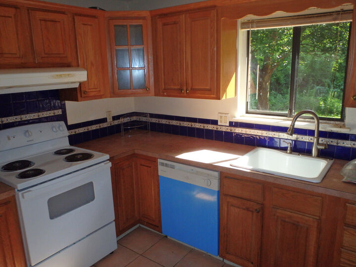 Property Photo:  249 High Path Road  CT 06095 