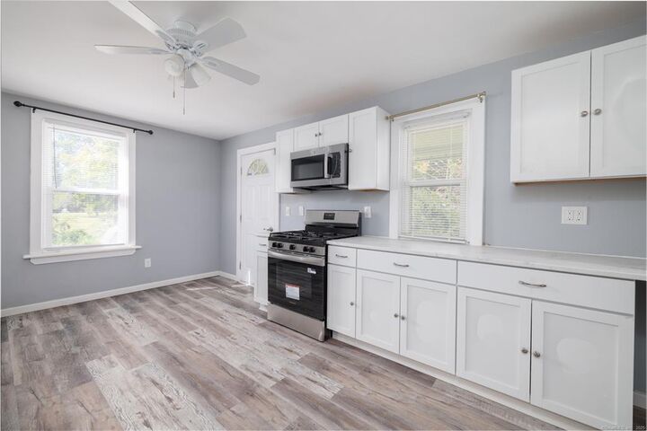 Property Photo: 27 Wood Street CT 06483