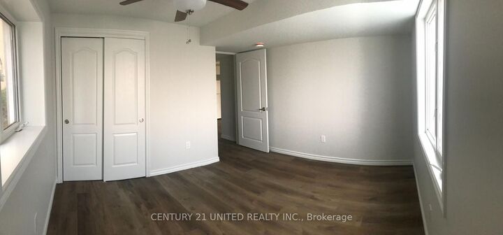 Photo de la propriété:  302 Blacksmith Way  ON K9L 0B5 