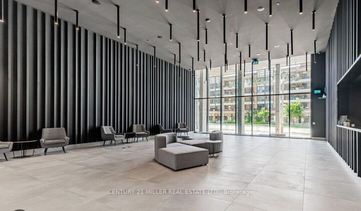 Photo de la propriété:  30 Tretti Way 1104  ON M3H 0E3 