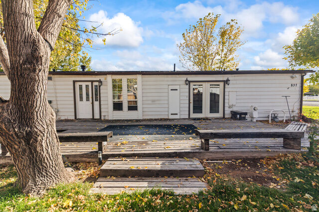 Property Photo: 837 S 610 W UT 84701