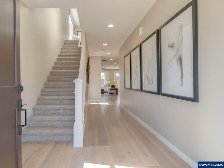 Property Photo:  5815 Kiffen St SE  OR 97306 