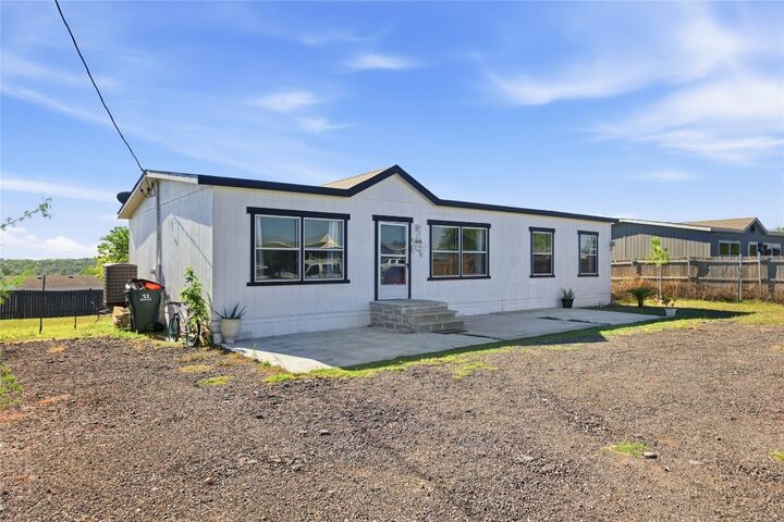 Property Photo: 848 Railyard Drive TX 78640