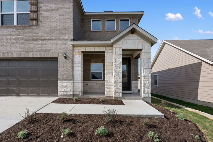 Property Photo: 611 Palo Brea Loop TX 78634