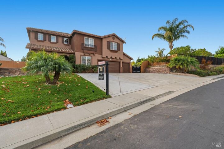 Property Photo: 1904 Moosup Court CA 94533