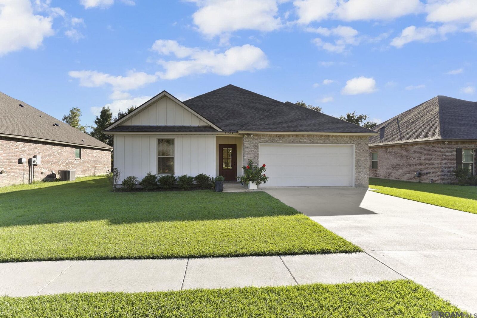 Property Photo:  2387 Woodland Ct  LA 70767 