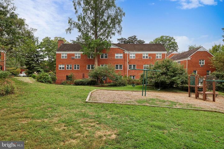 Property Photo:  1615 Mount Eagle Place  VA 22302 