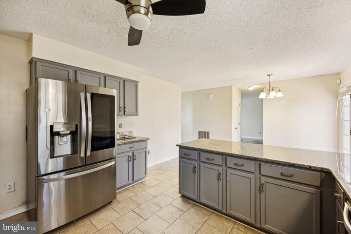 Property Photo: 1706 Hounds Way VA 23231