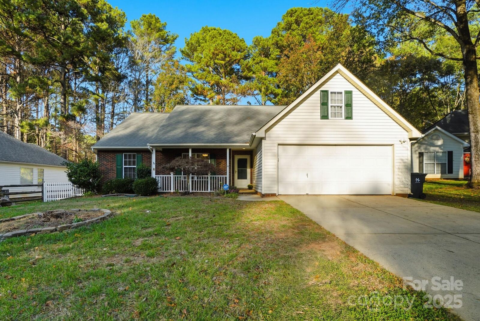 Property Photo:  9121 Pine Springs Court  NC 28078 