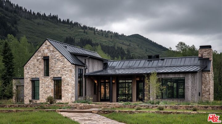 Property Photo:  1316 Capri Dr  CA 90272 