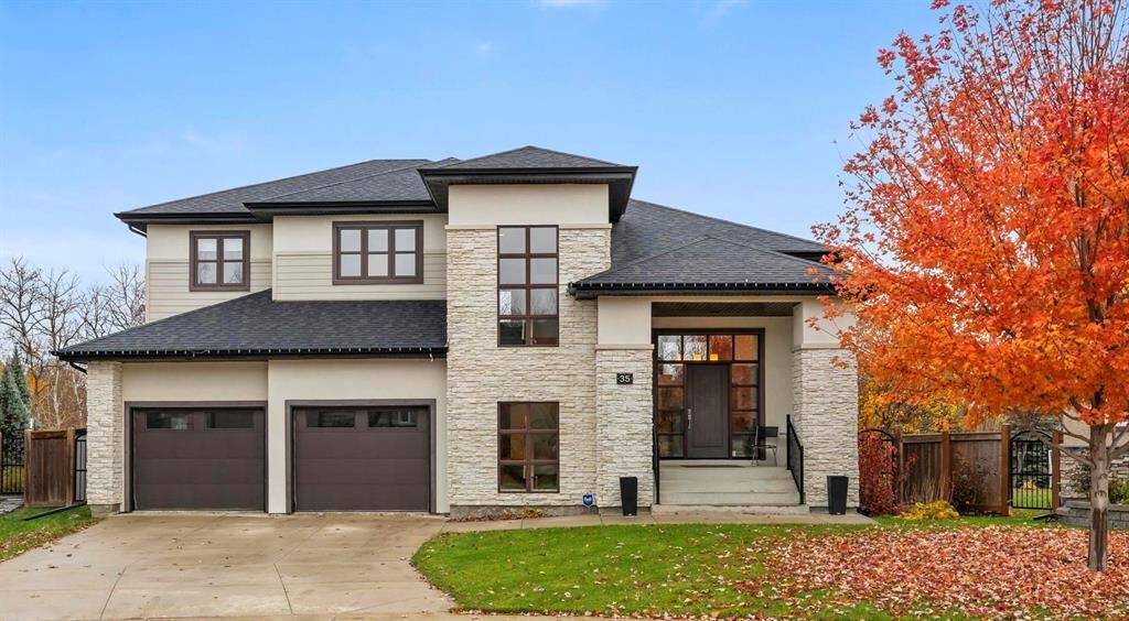 Property Photo:  35 Bridlewood Road  MB R3Y 0A5 