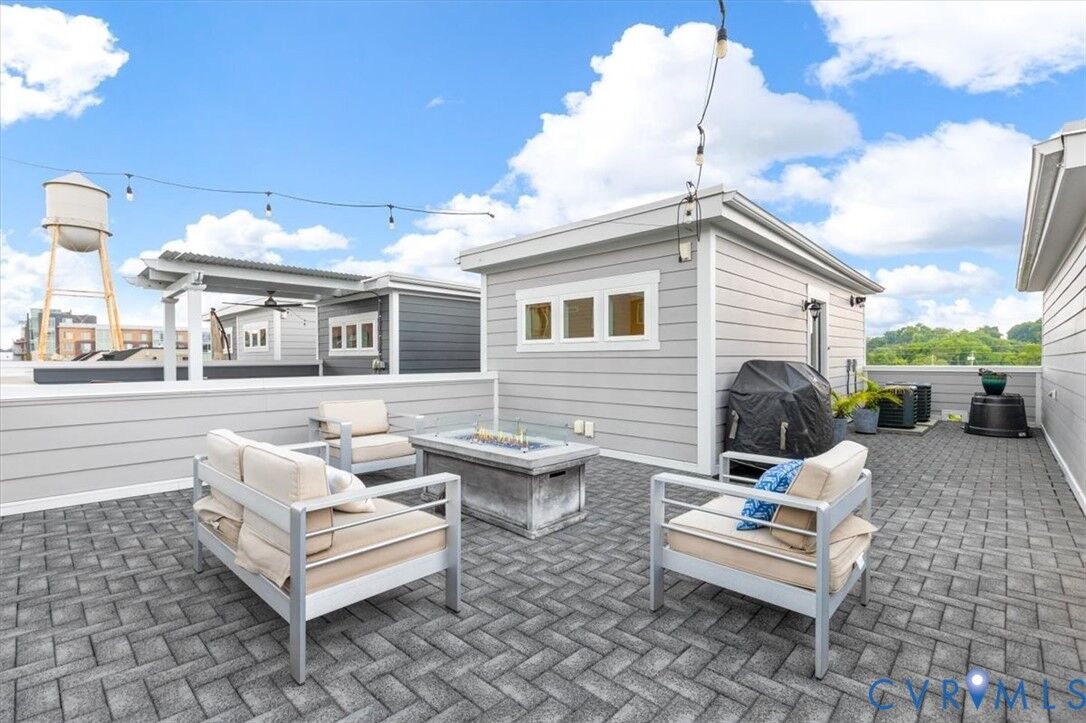 Property Photo: 5007 Old Main Street VA 23231