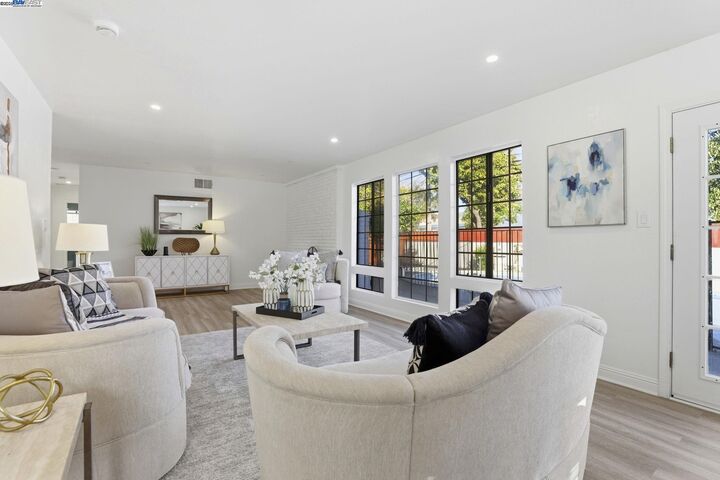 Property Photo:  7277 Sheffield Lane  CA 94568 