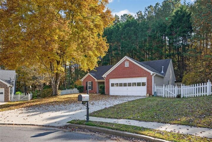 Property Photo:  5683 Riverside Walk Drive  GA 30518 