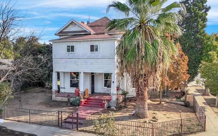 Property Photo: 728 De Witt Avenue CA 93657