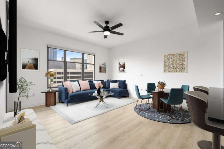 Property Photo: 565 Peachtree Street NE 1005 GA 30308