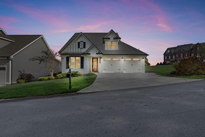 Property Photo:  574 Whitehall Road  TN 37405 