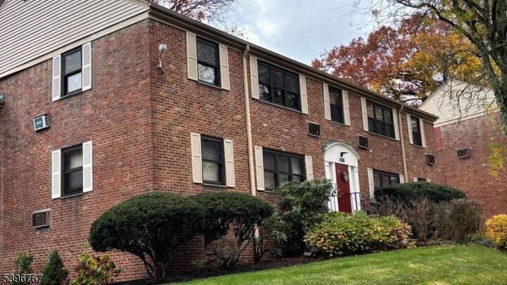 Property Photo: 39 Sandra Circle B 4 NJ 07090