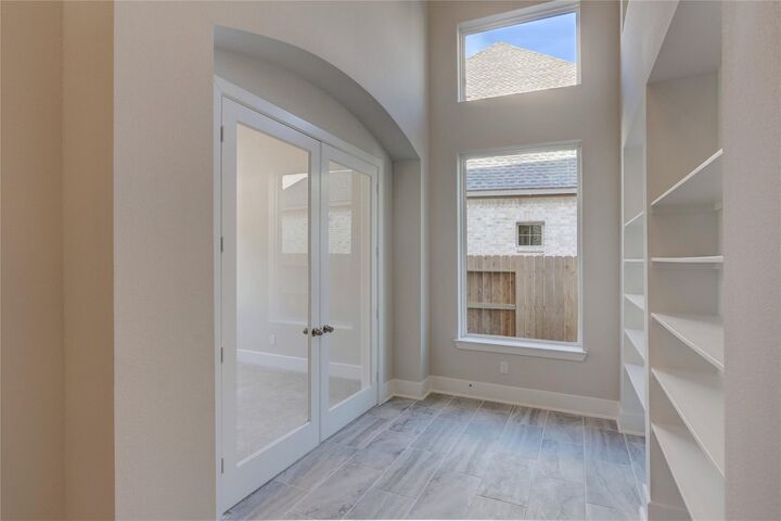 Property Photo: 115 Keechie Creek Court TX 77304