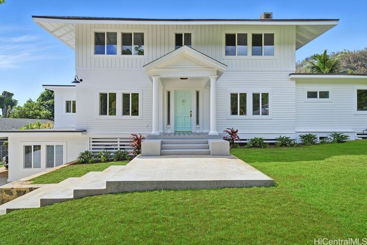 3198 Alika Avenue  Honolulu HI 96817 photo