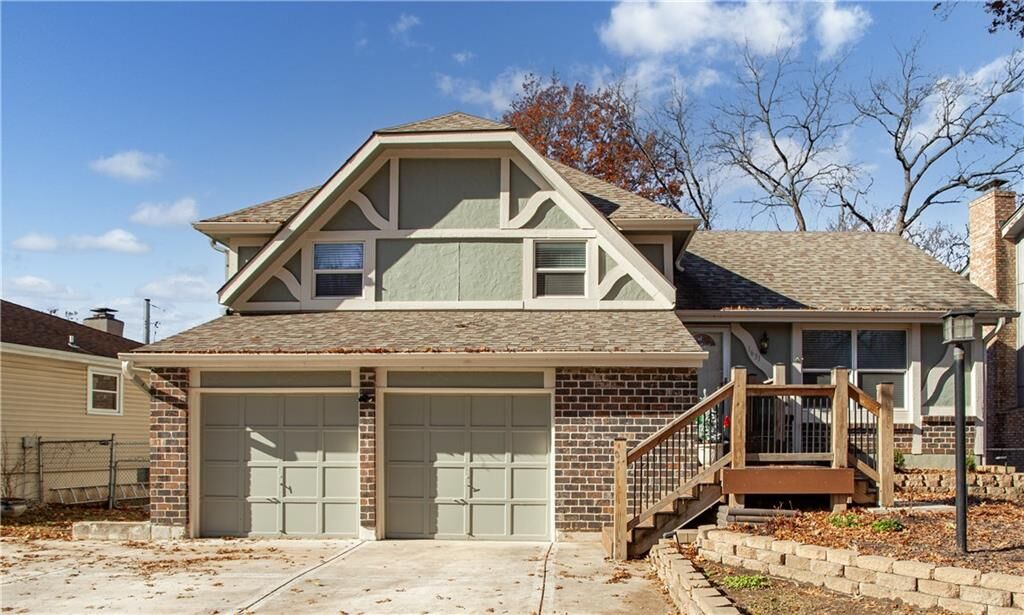 Property Photo:  1631 S Kenwood Street  KS 66062 