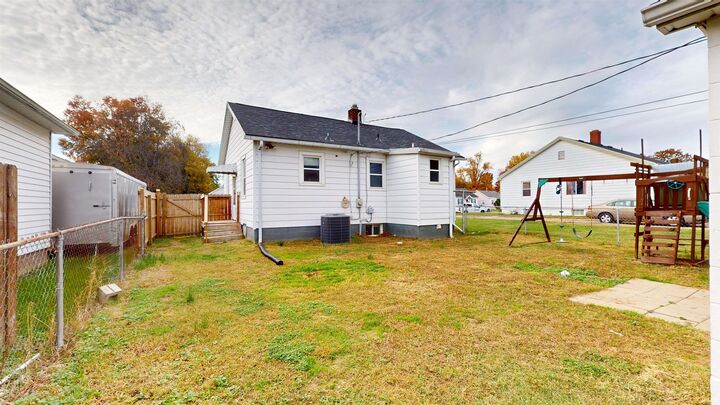 Property Photo:  803 Hercules Avenue  IN 47711-5361 