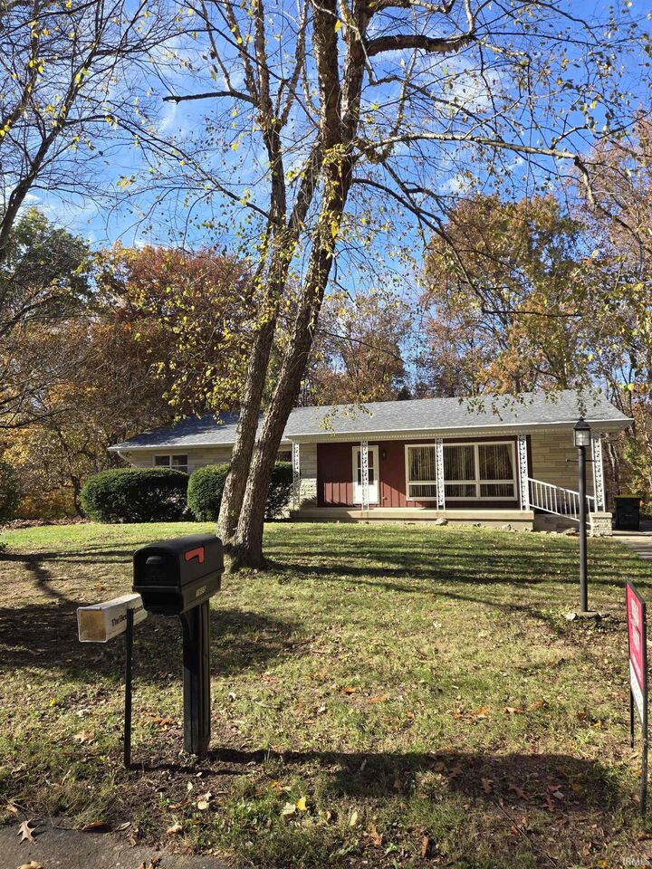 1605 E Woodland Drive  Bloomington IN 47408 photo