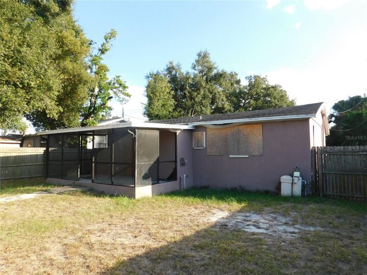 Property Photo:  4210 E Louisiana Avenue  FL 33610 