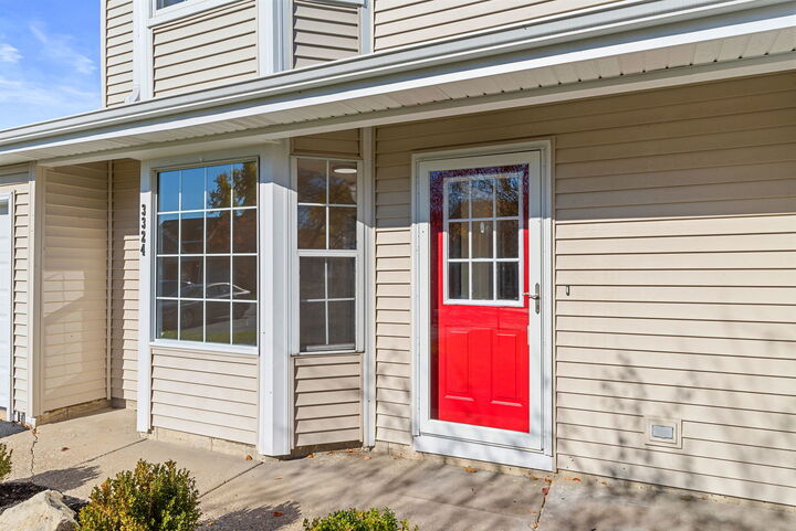 Property Photo: 3324 Greenwich Lane IL 60042