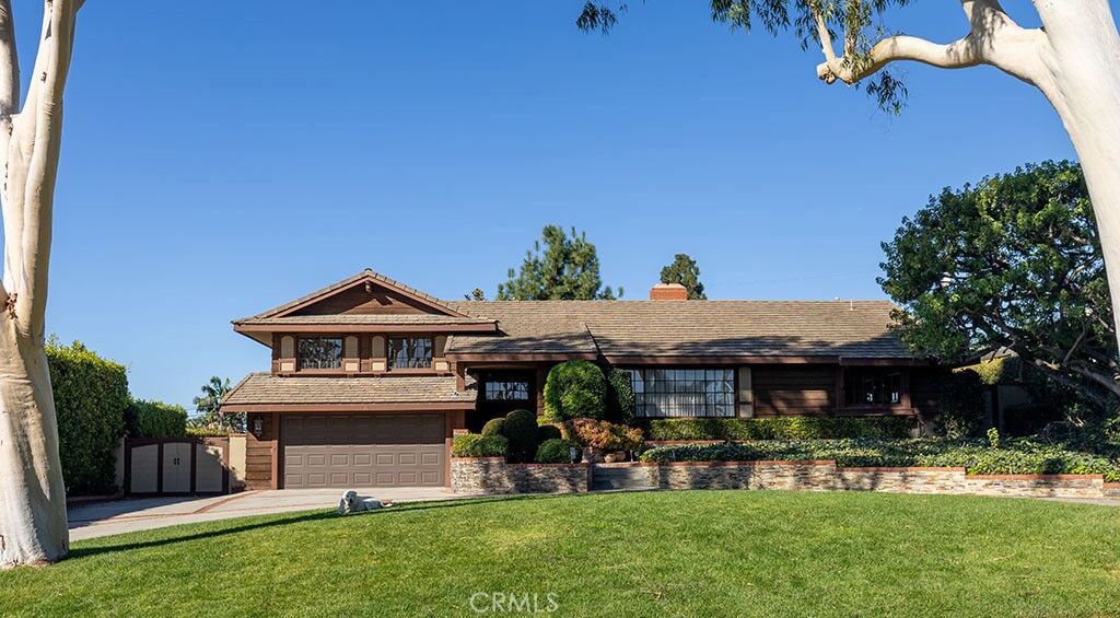 Property Photo:  9679 La Alba  CA 90603 