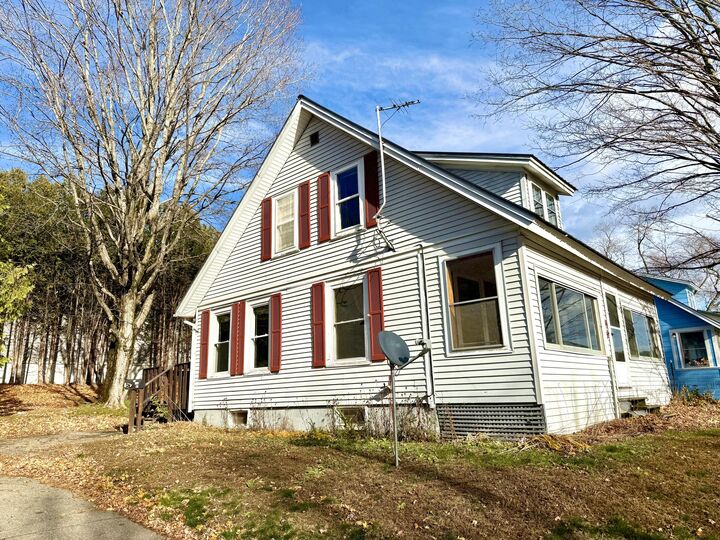 Property Photo: 15 Fay Court ME 04930