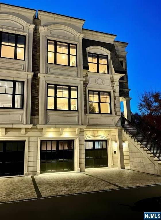 Property Photo:  10 Marquis Court  NJ 07020 