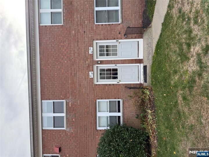 Property Photo:  78 Manchester Court 89  NJ 07470 