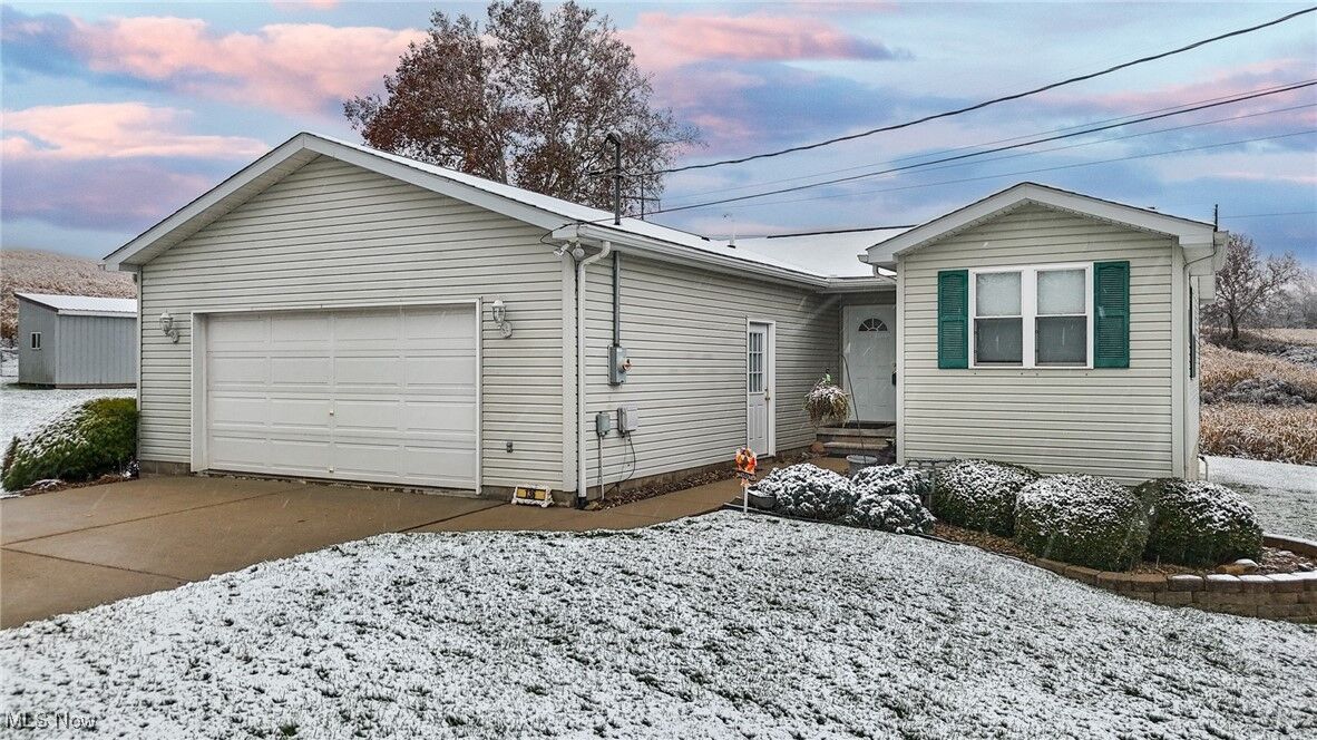 Property Photo:  136 Cornerstone Drive  OH 45750 