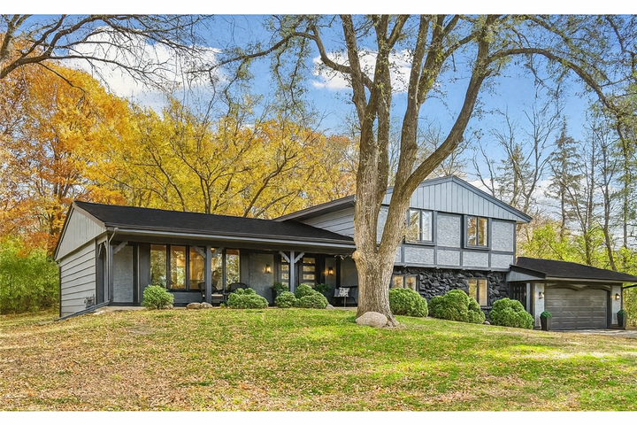 Property Photo: 2841 Mayfield Road MN 55391