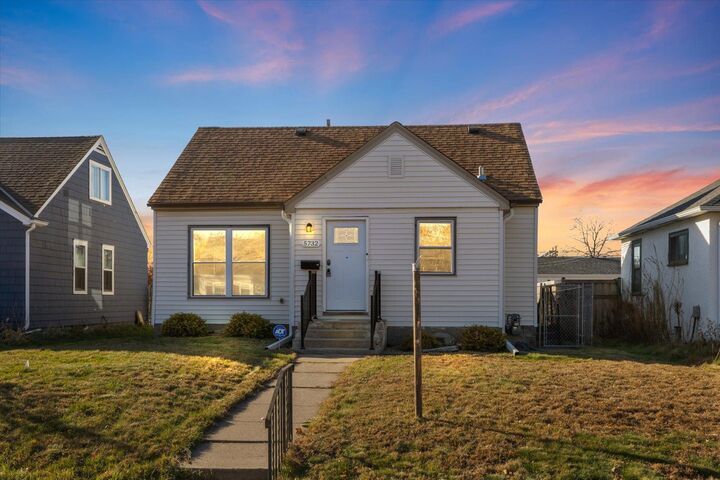 Property Photo: 5732 Longfellow Avenue MN 55417